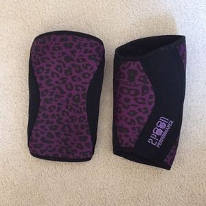 2Pood knee sleeves
